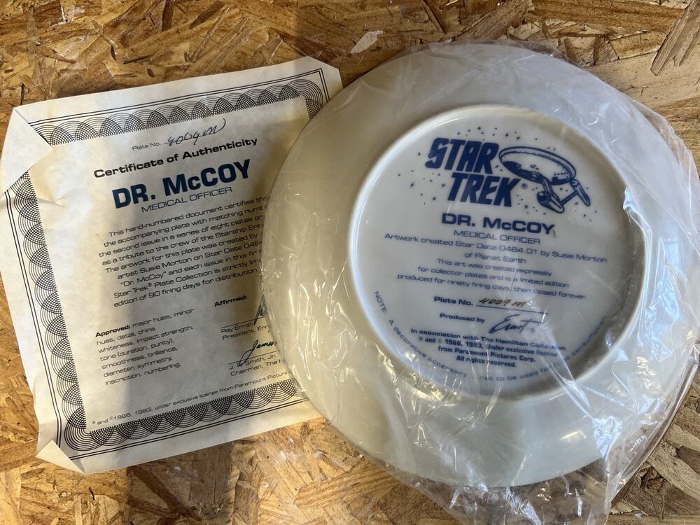 The Hamilton Collection Star Trek Dr. McCoy Plate